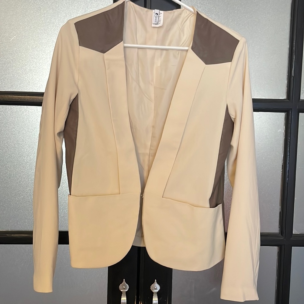 NWOT Swell lightweight blazer jacket cream/brown